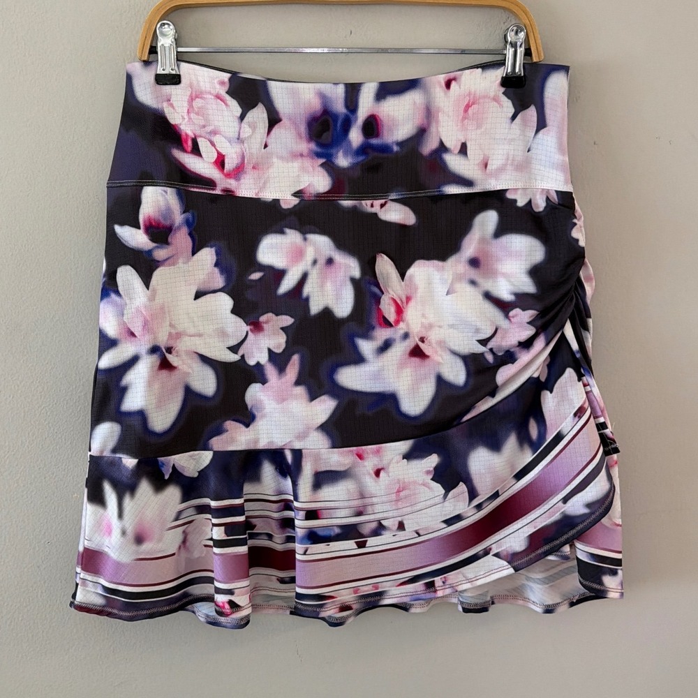 Lucky in Love Women Large Purple Floral Tennis Skort Ruffle Hem Back Pocket